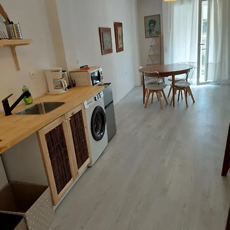 Luxury By The White Tower